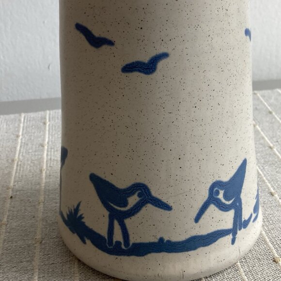 Vintage Sanibel Pottery Stoneware Vase Blue Seagulls and Sandpipers Made In USA - Picture 4 of 9